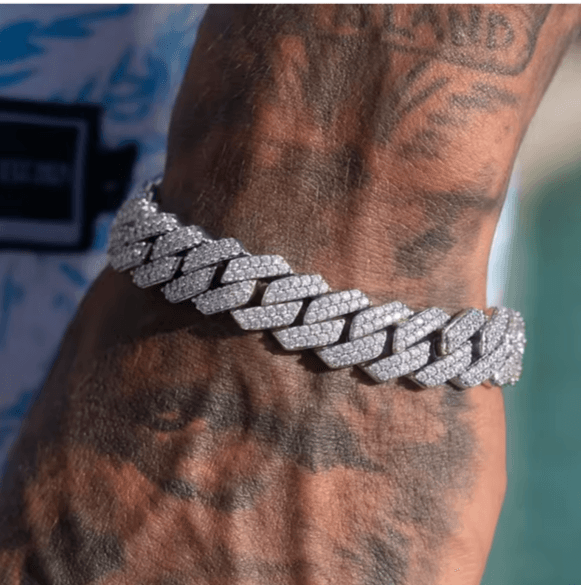 Bracelet style punk
